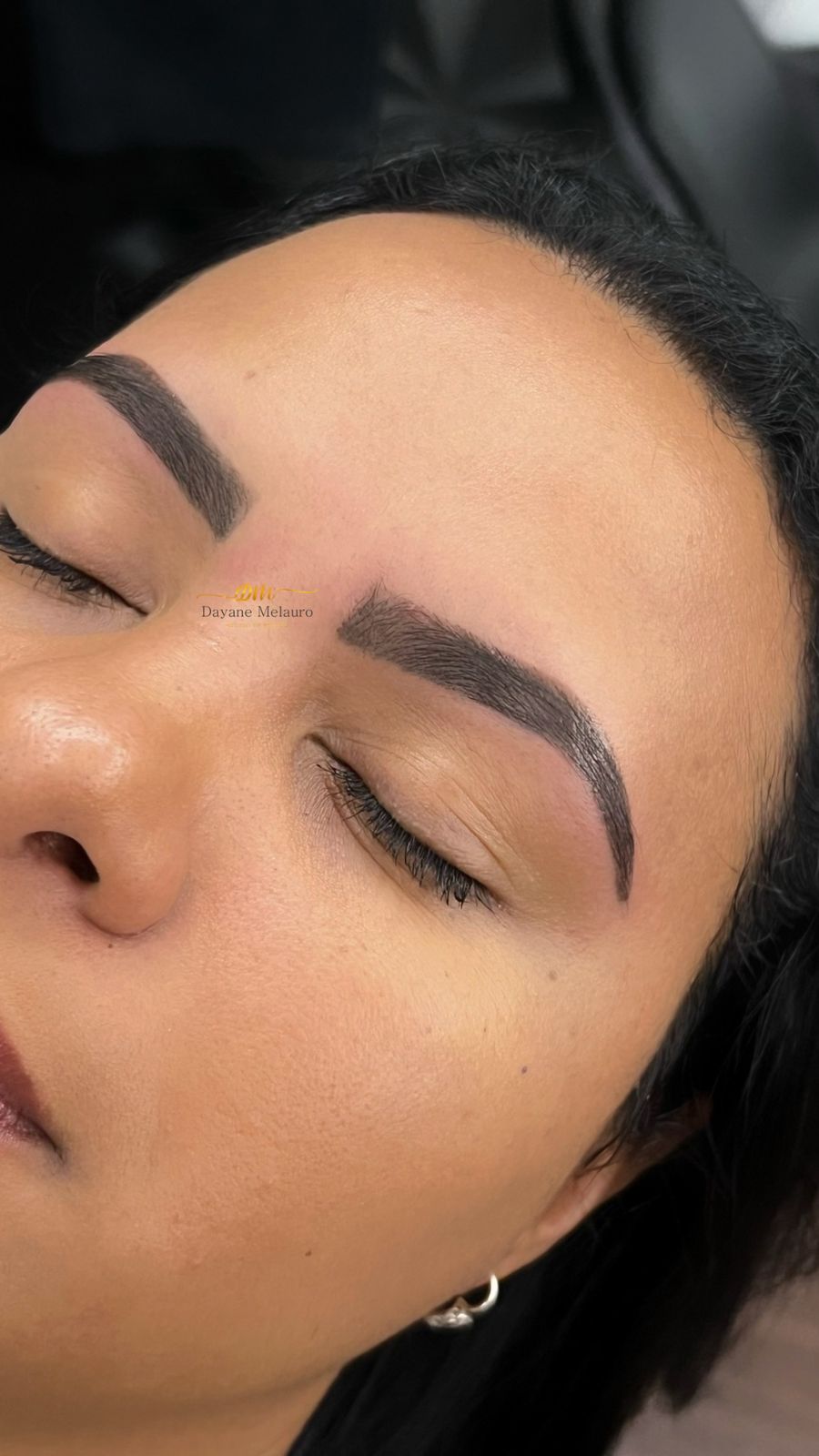 Design de sobrancelhas 1